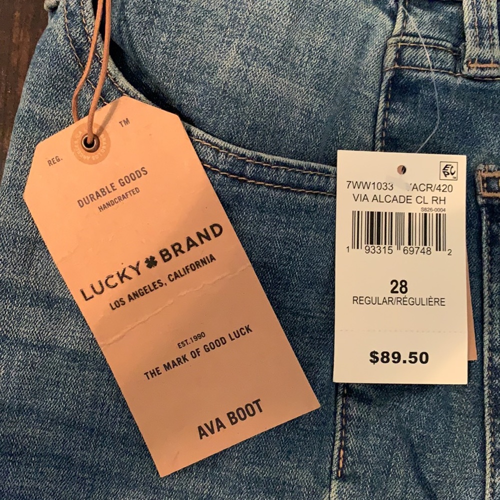 New Lucky Brand Jeans 👖🤩 - Picture 3 of 3